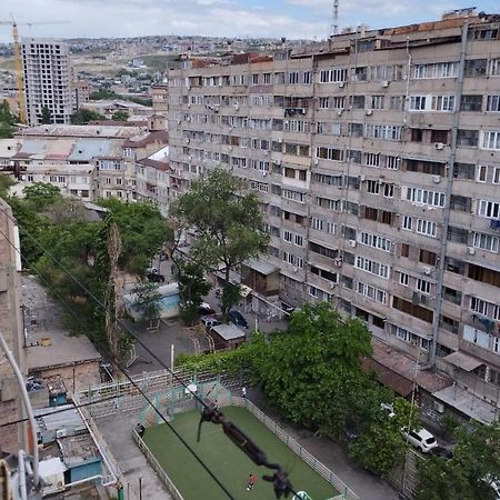 Large Apt Near Republic Square Apartamento Erevan Exterior foto